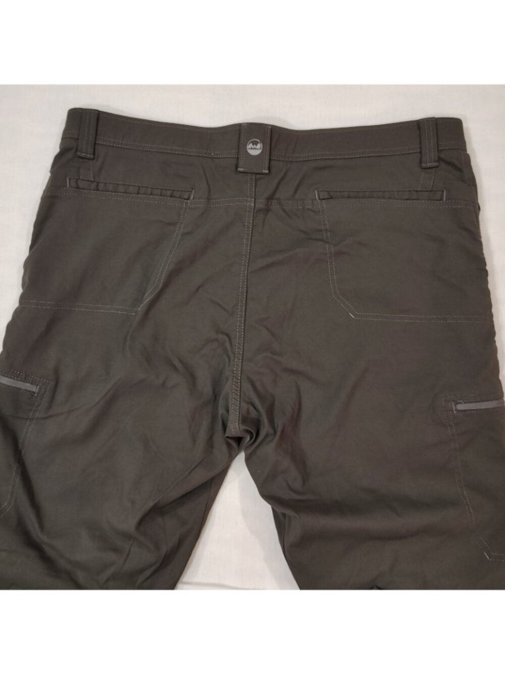 Wrangler All Terrain Hiking Cargo Pants Mens Sz 40x30 Flex Stretch Asphalt Gray - Picture 4 of 16